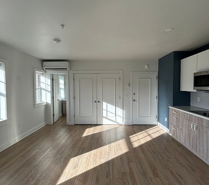 1st image of 1760 Jackson St #304