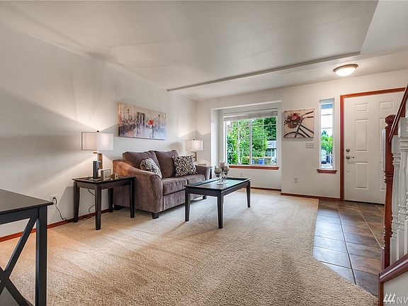 4th image of 221 Butte Ave