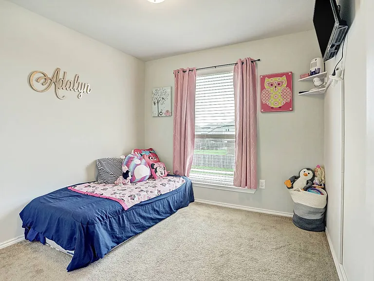 5687 Heron Dr — Photo 17