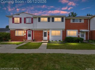 20120 Brian Ct, Clinton Township, MI 48035