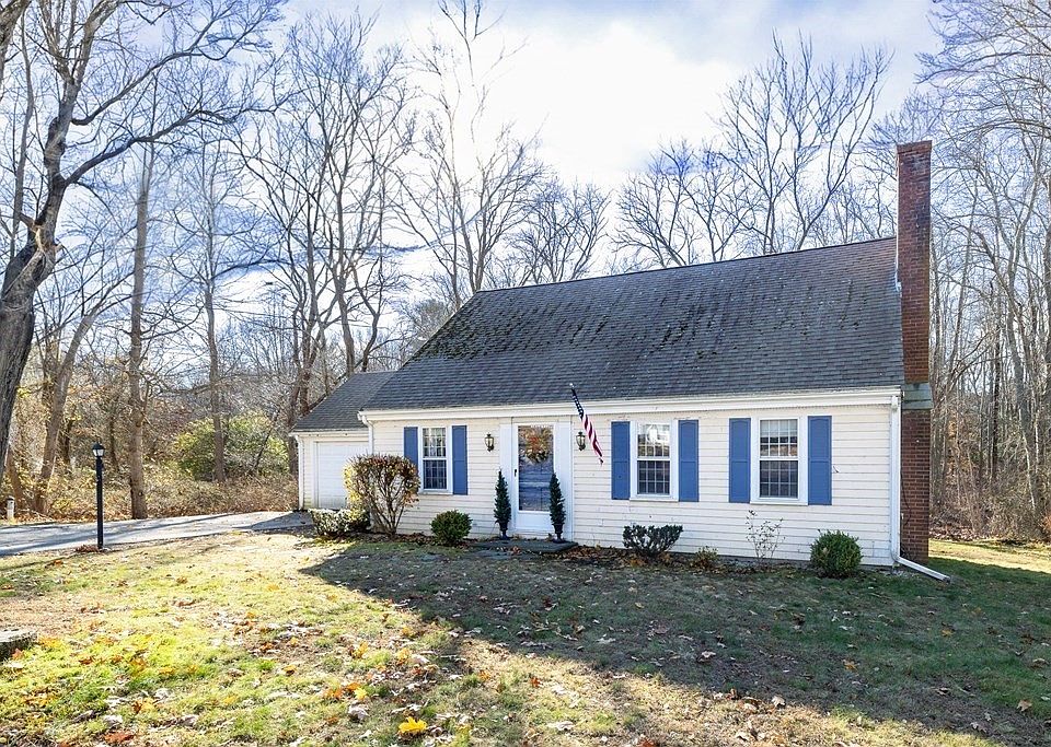 142 Hobart St, Hingham, MA 02043 MLS 73183434 Zillow