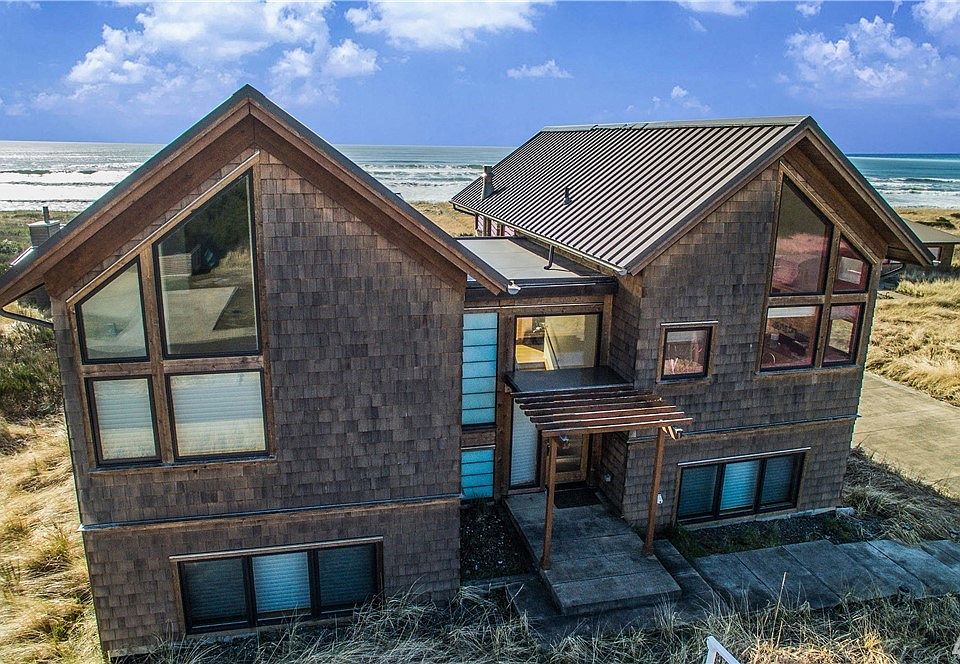 1st image of 1601 Sea Grass Ln