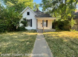 727 W Poplar St, Springfield, MO 65802