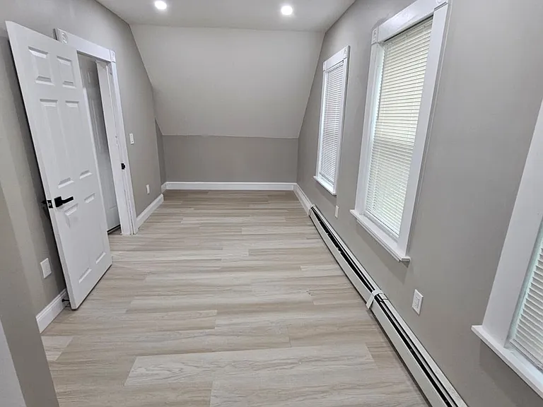 100 Linwood Ave #3 — Photo 22