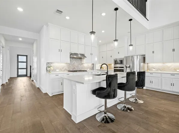 172 Shady Hill Loop, Liberty Hill, TX 78642