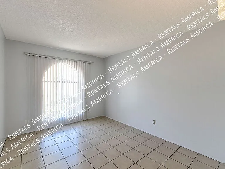 654 N Richey Blvd — Photo 10