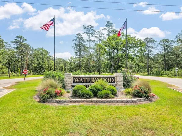 22296 La Jolla Ct, Huntsville, TX 77320