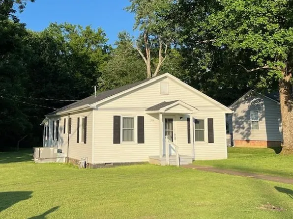 228 Browning Ave, Huntingdon, TN 38344