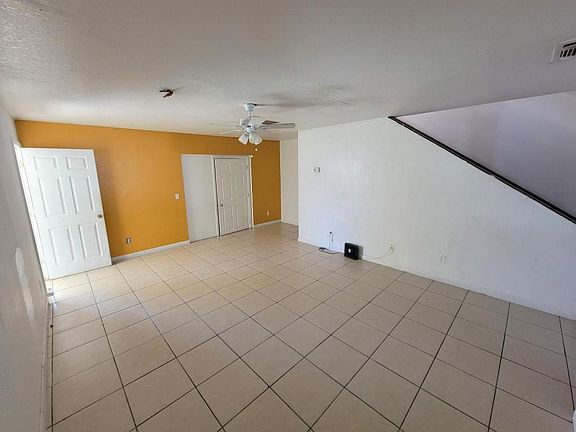 4th image of 775 Lucaya Dr