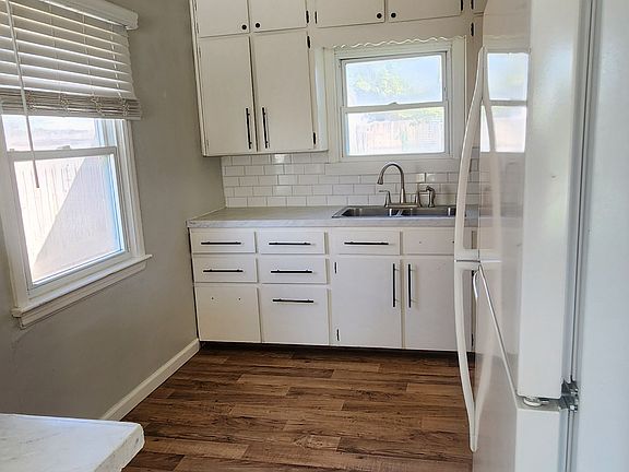 5th image of 630 Willard Ave