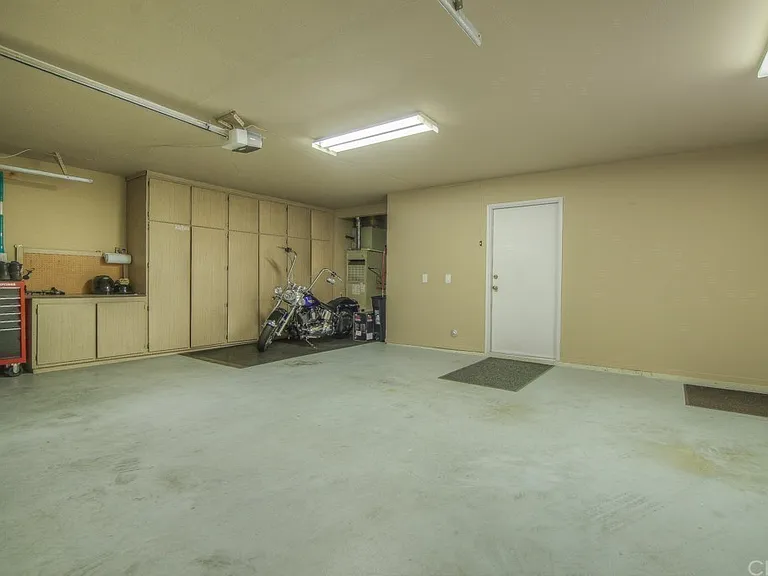 1319 Zirconia St — Photo 21