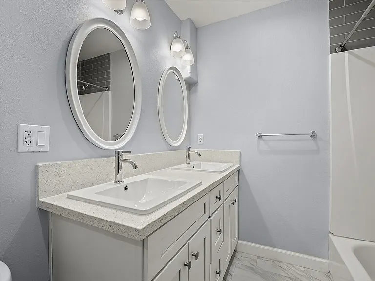 5955 Colfax Ave — Photo 16