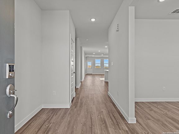 2nd image of 2517 Solon Lane