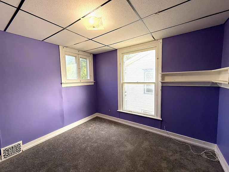 908 N Van Buren St #3 — Photo 5