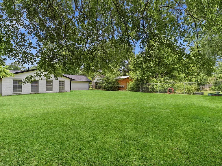 3507 Lake Ridge Bnd — Photo 27