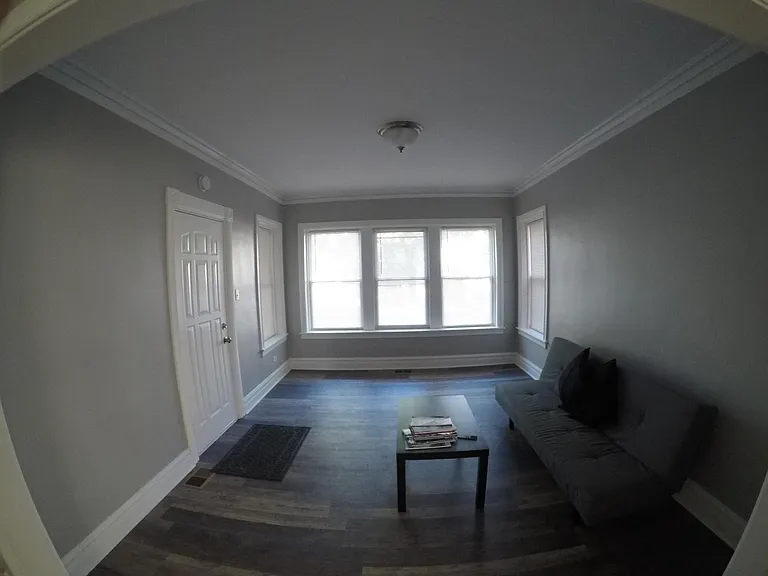 2944 N Avers Ave #2 — Photo 7