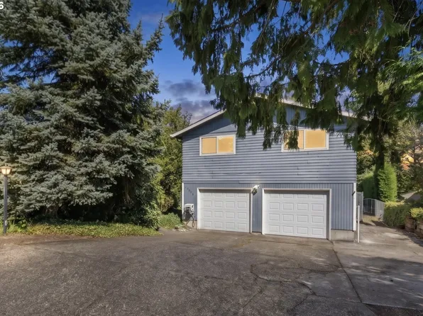17090 SE Pine Cone Ln, Milwaukie, OR 97267