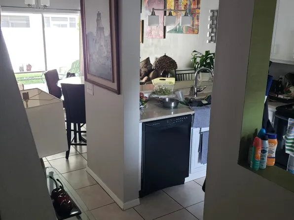 8505 Trail Wind Dr, Tampa, FL 33647