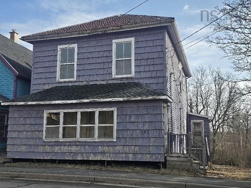 2nd image of 287 Main St