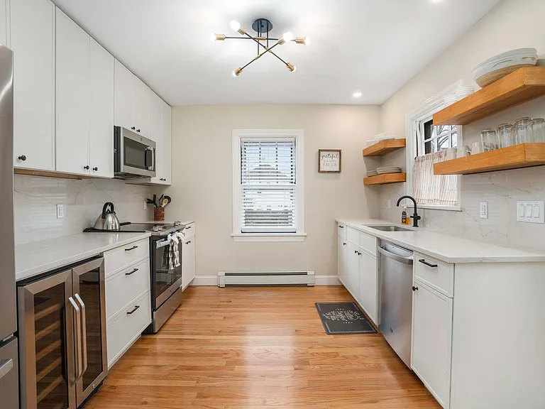 45 Ayrault St #5 — Photo 4