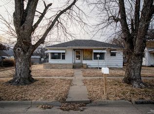 1114 3rd St, Downs, KS 67437