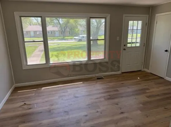 2010 Vermont St #1, Gary, IN 46407