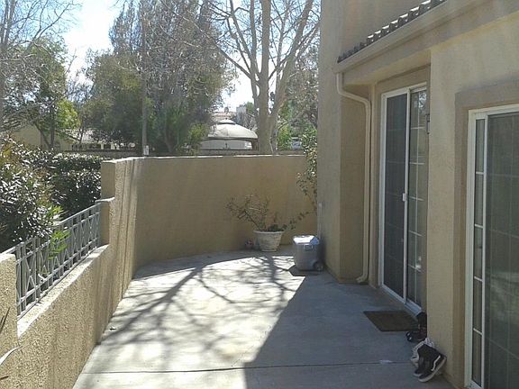 4th image of 23605 Del Monte Dr Unit 260