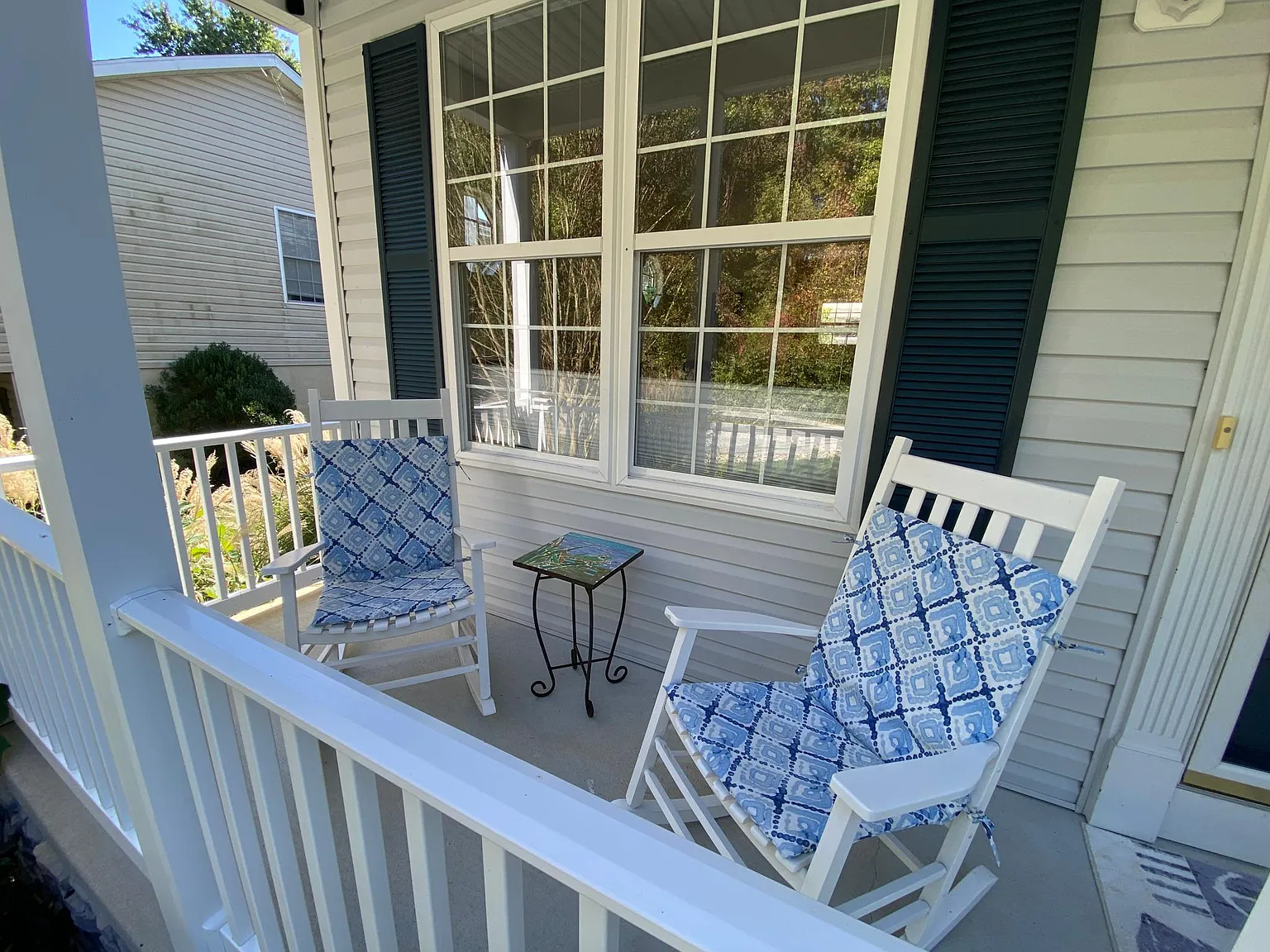 117 Oakford Ave — Photo 2