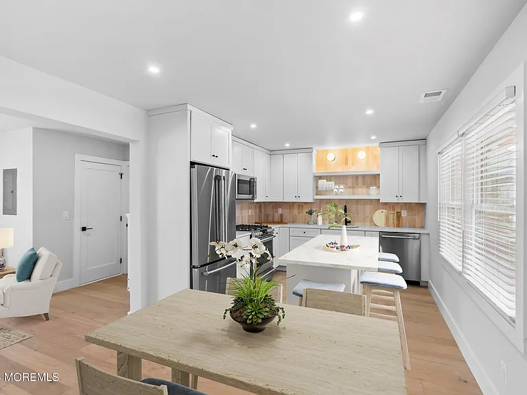 75 Grand Central Ave #9 — Photo 14