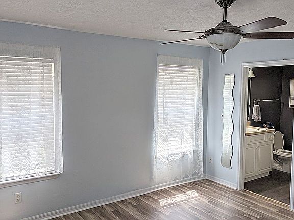 4th image of 3329 3rd St