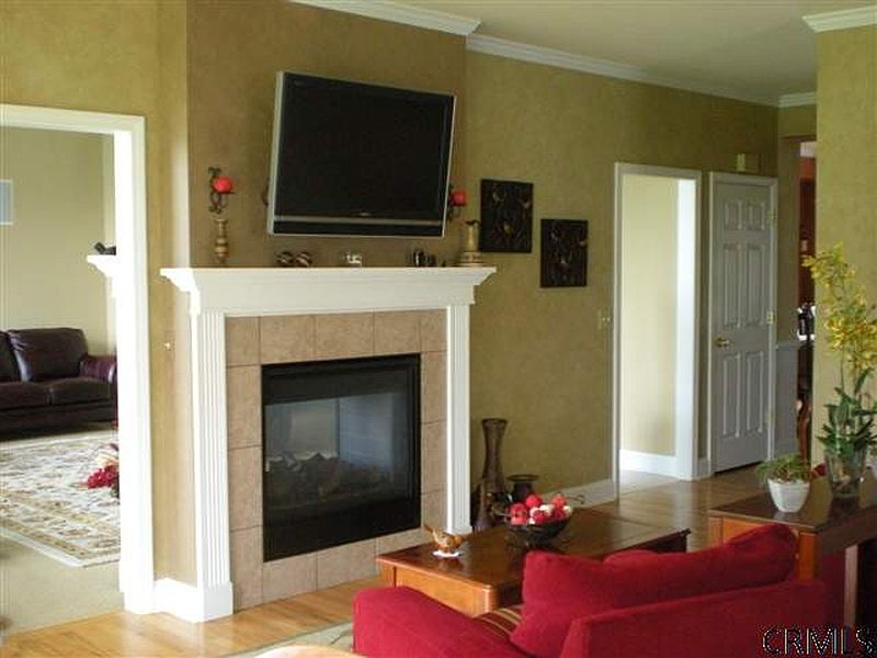 3rd image of 4 BLOSSOM HILL Court