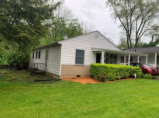 130 Sharon Springs Dr, Columbus, OH 43085