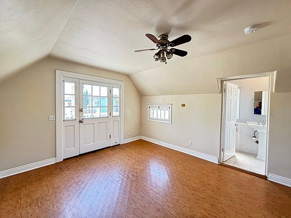 3rd image of 640 22nd St #1