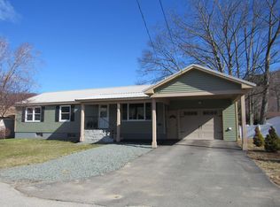 7 Willis Pl, Gorham, NH 03581