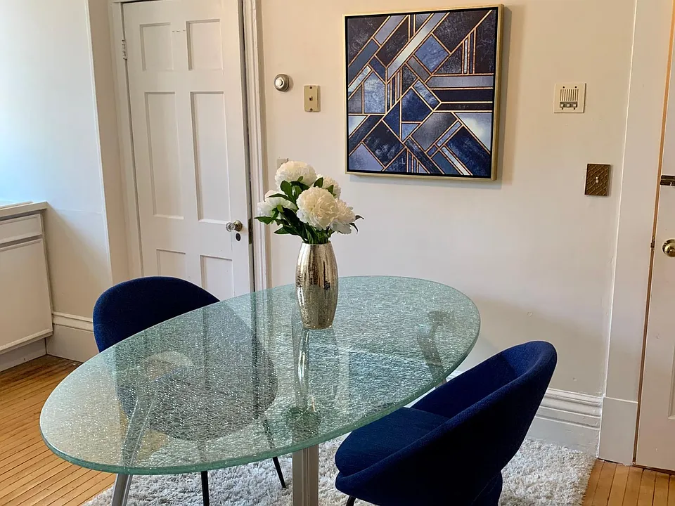 Kitchen - Dining Table