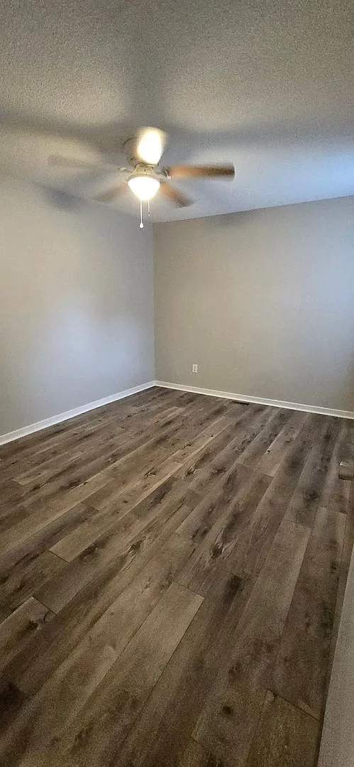 3 bed, 2.0 bath, 1350 sqft, $2,100 — Photo 1