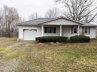 3132 Paradise Dr, Anderson, IN 46011