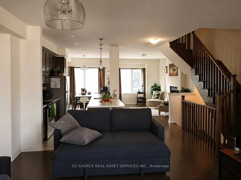 178 Tango Cres — Photo 4