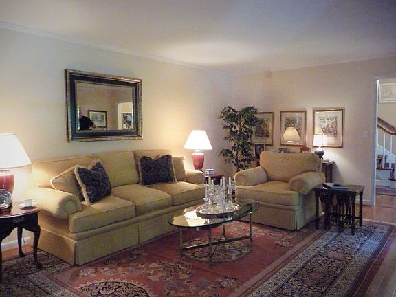 4th image of 19514 Oakwood Dr