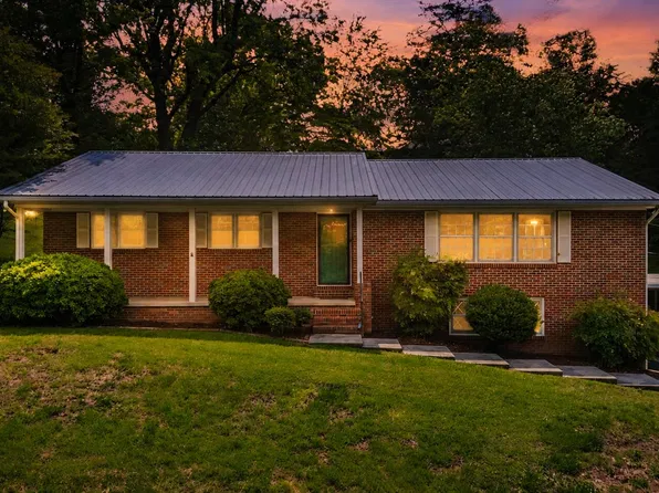 2802 Elm Dr NE, Cleveland, TN 37312