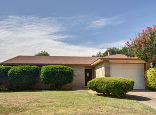 7408 Chelmsford Pl, North Richland Hills, TX 76182