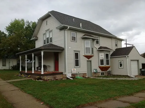 1100 13th St, Auburn, NE 68305