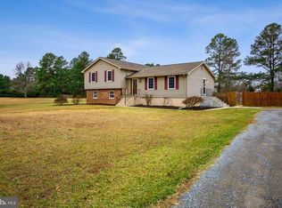 9585 Meredith Rd, Charlotte Hall, MD 20622