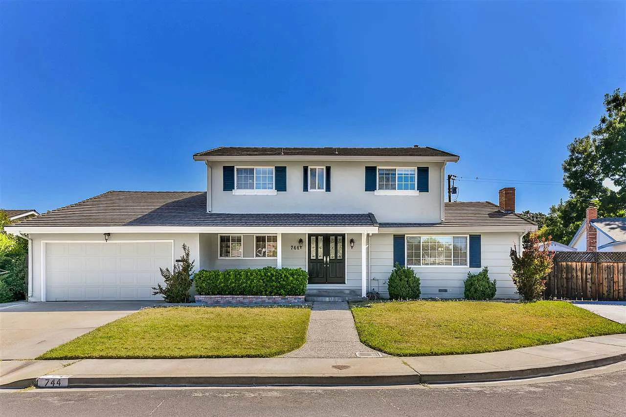 744 San Marcos Ct photo 1