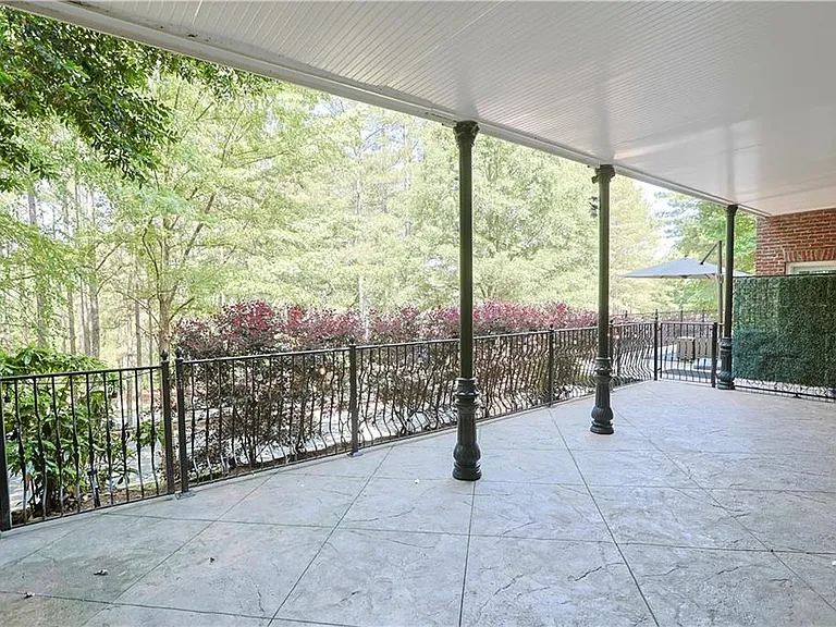 1294 Lenox Park Blvd — Photo 77