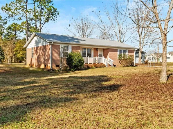 34451 Lee Rd, Robertsdale, AL 36567