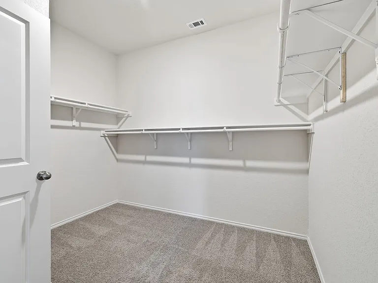4023 Basil Mdw — Photo 16