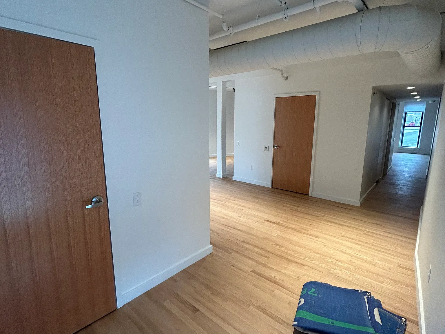 601 E Broadway — Photo 3