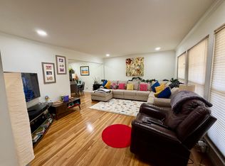 787 Gascogne Dr, Saint Louis, MO 63141