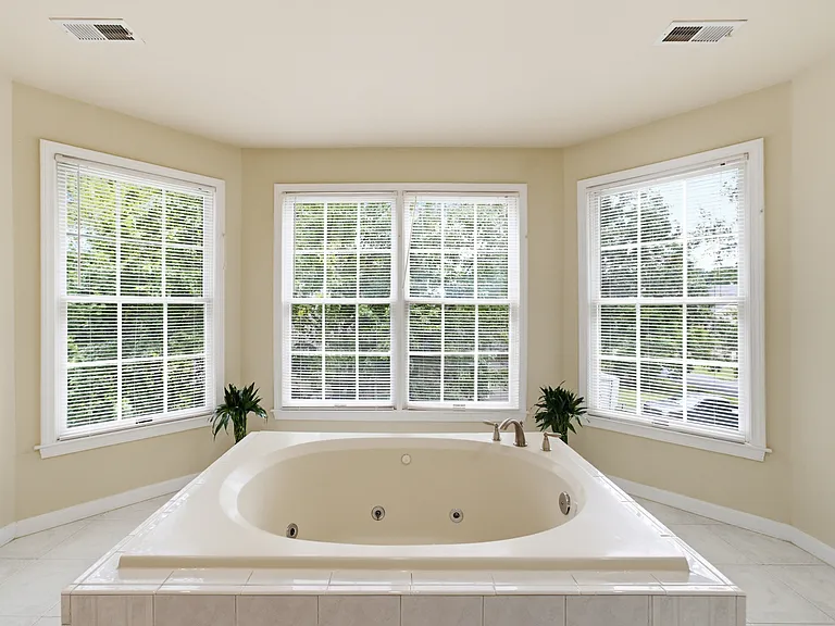 2725 Oldewood Dr — Photo 33